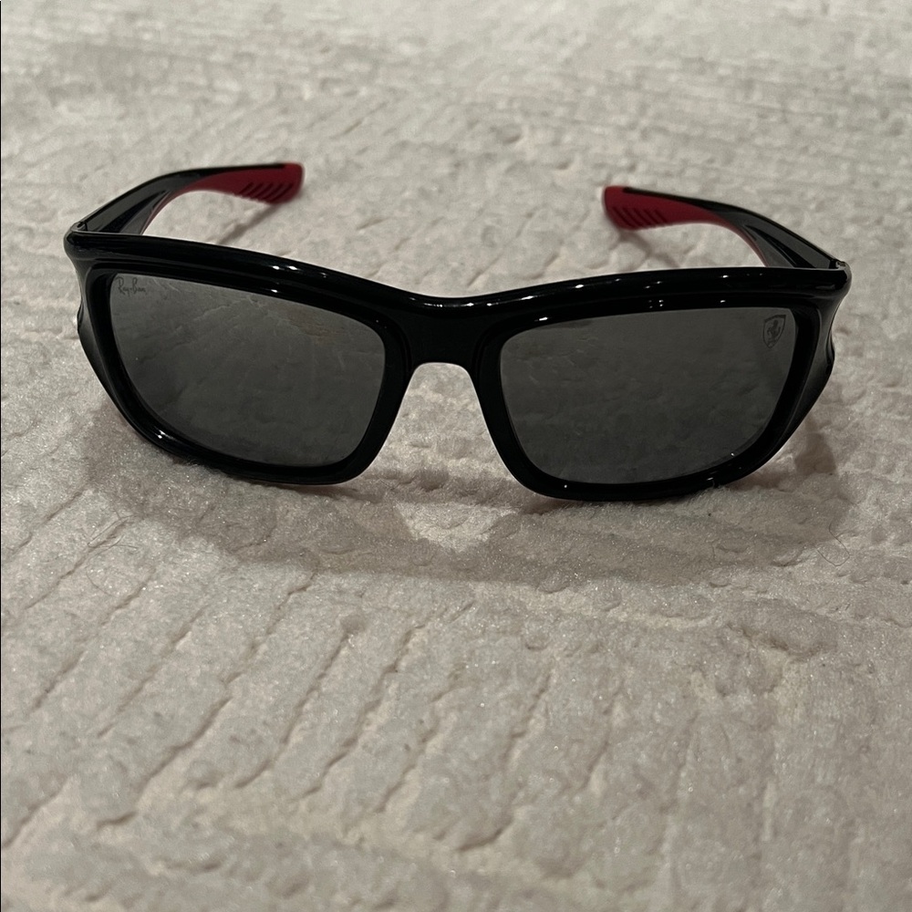 Ray ban Ferrari Black Frame Sunglasses with Red Temples